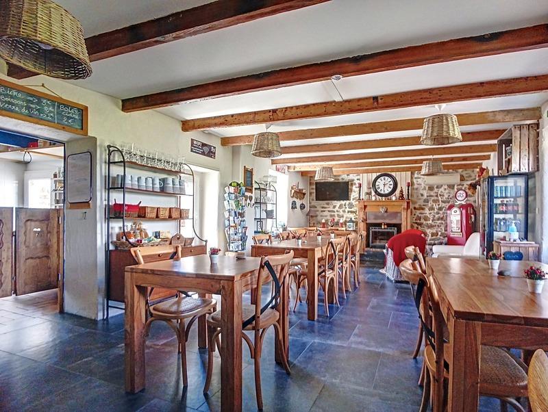 Longère - 261 m² - 17 pièces