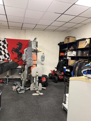 Bureau - 234 m² - 3 pièces