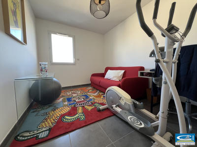 Appartement - 80 m² - 3 pièces