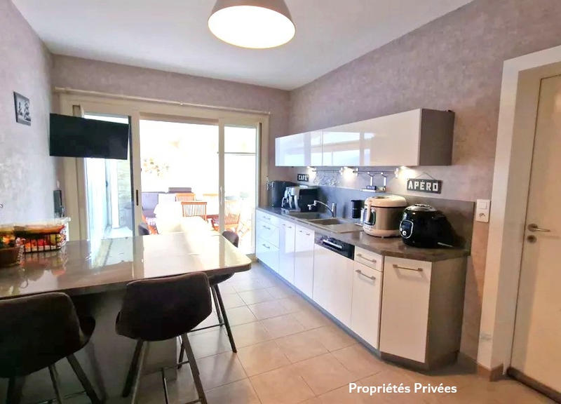 Maison - 92 m² - 5 pièces