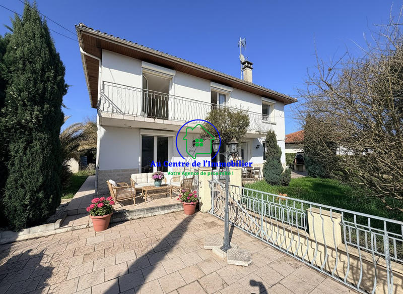 Maison traditionnelle - 153 m² - 5 pièces