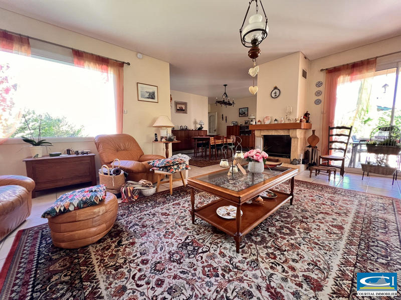 Villa - 163 m² - 6 pièces