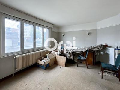 Maison - 96 m² - 5 pièces