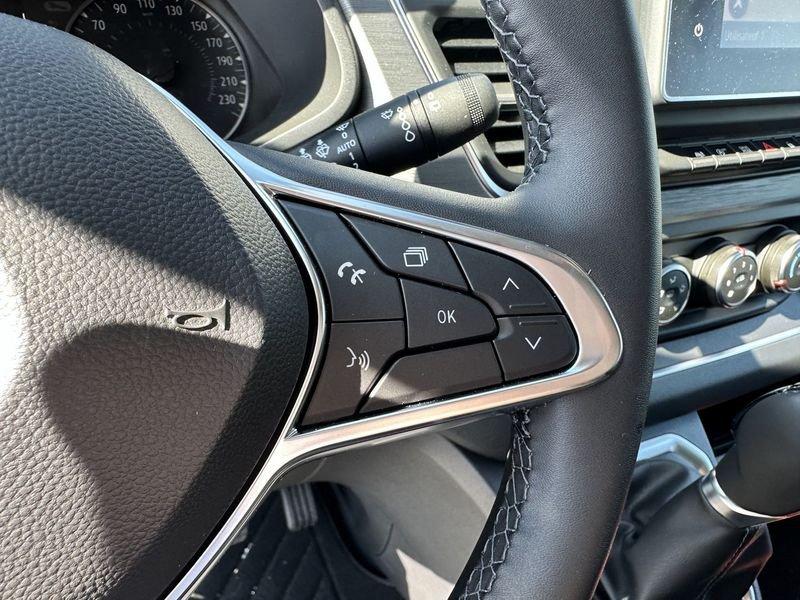 Renault Trafic Grand SpaceNomad iconic blue dCi 170 Edc