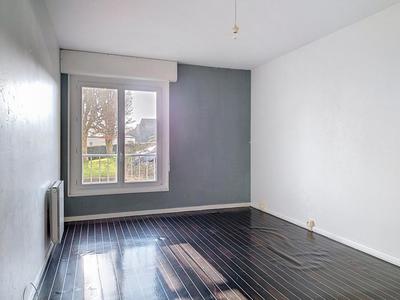 Appartement - 90 m² - 5 pièces