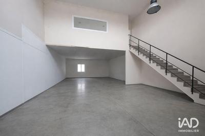 Local commercial - 555 m²