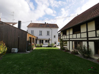 Maison - 329 m² - 14 pièces