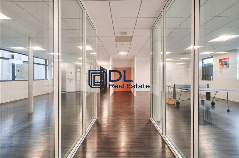 Entrepôt - 9 199 m²