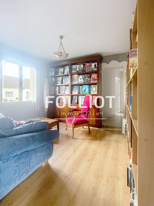 Maison - 188 m² - 9 pièces