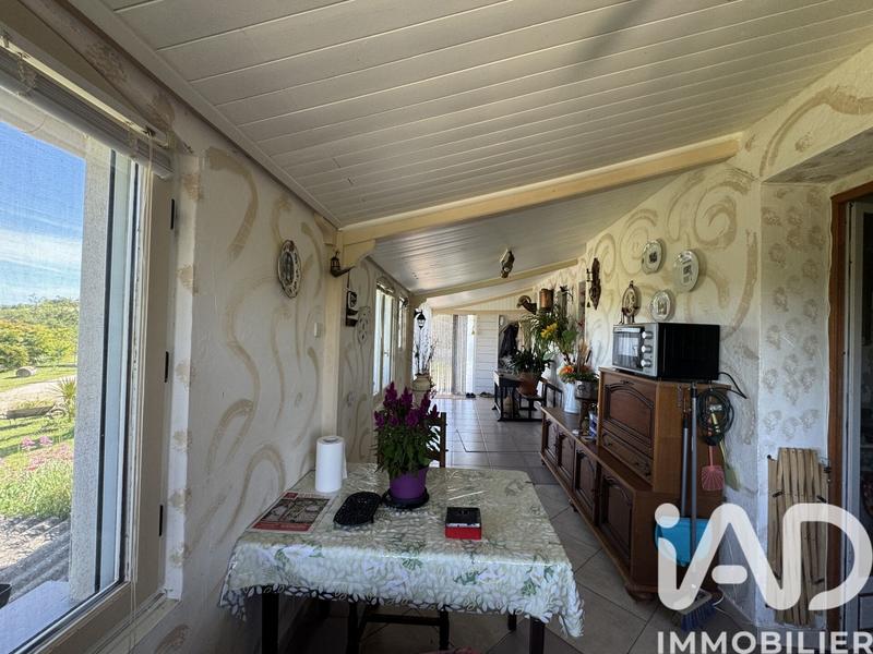 Maison - 95 m² - 6 pièces