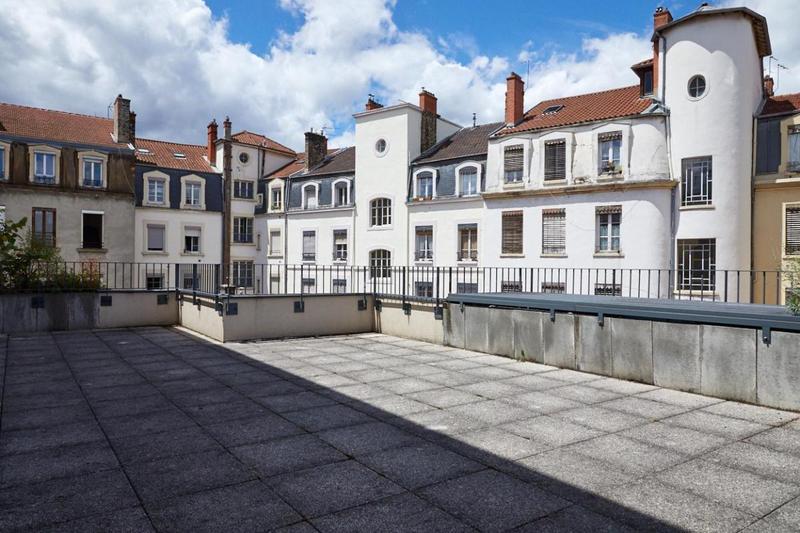 Studio - 15 m² - 1 pièce