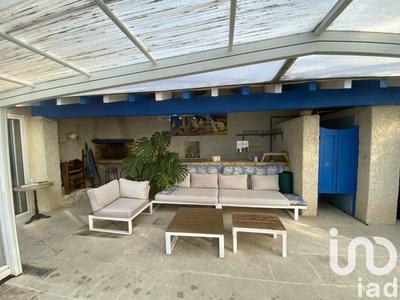 Maison - 212 m² - 9 pièces