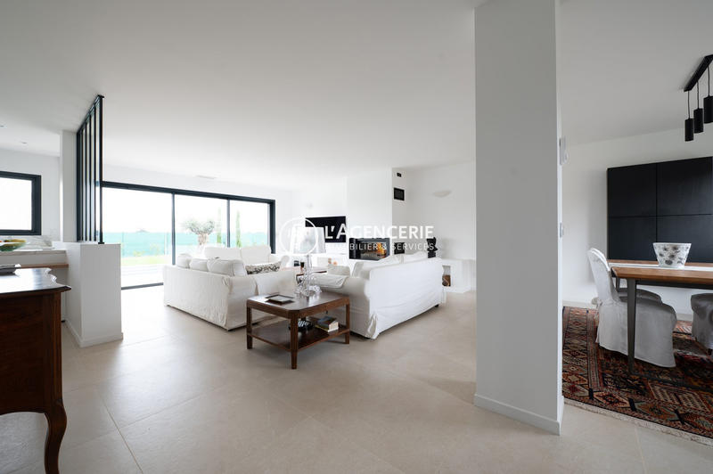 Maison - 170 m² - 5 pièces