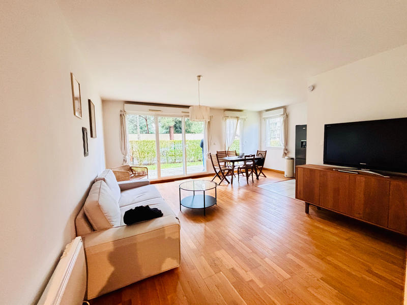 Appartement - 90 m² - 5 pièces