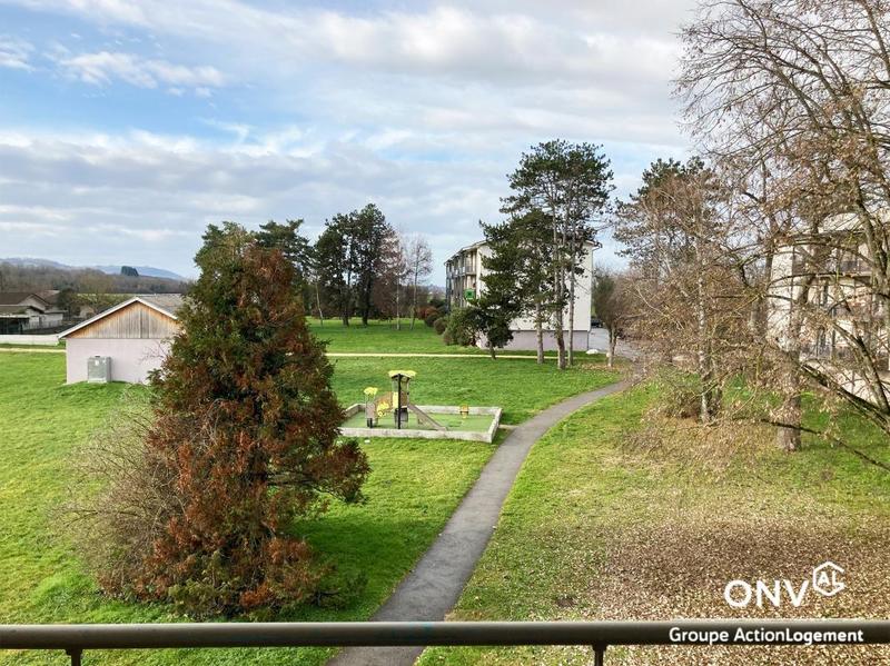 Appartement - 93 m² - 5 pièces