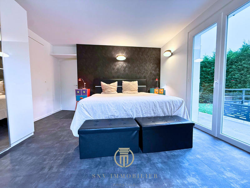 Villa - 247 m² - 7 pièces