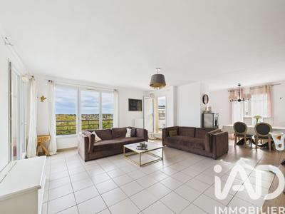 Appartement - 104 m² - 5 pièces
