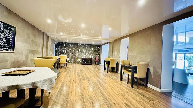 Bureau - 462 m² - 8 pièces