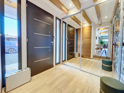 Villa - 200 m² - 8 pièces