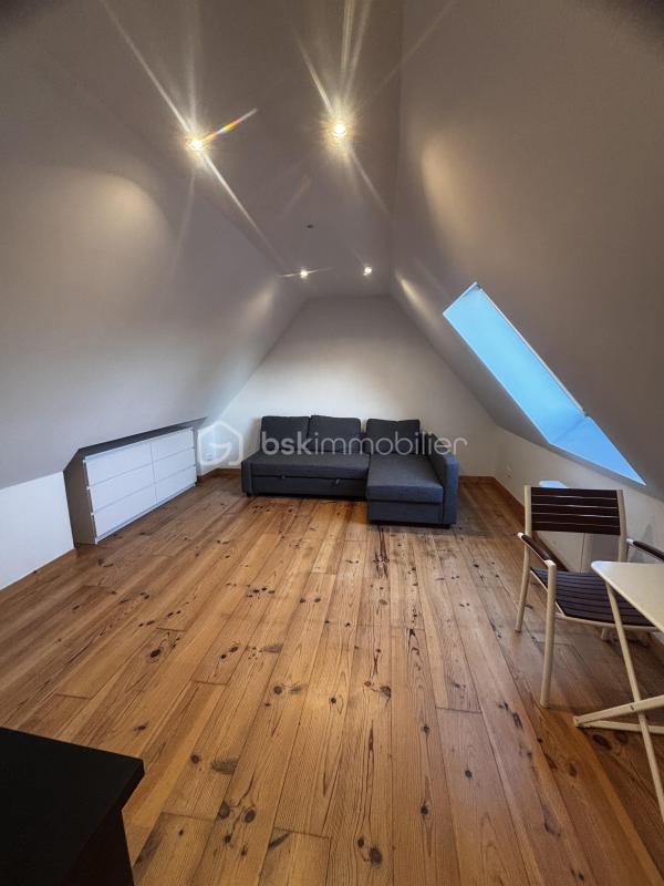 Corps de ferme - 210 m² - 15 pièces