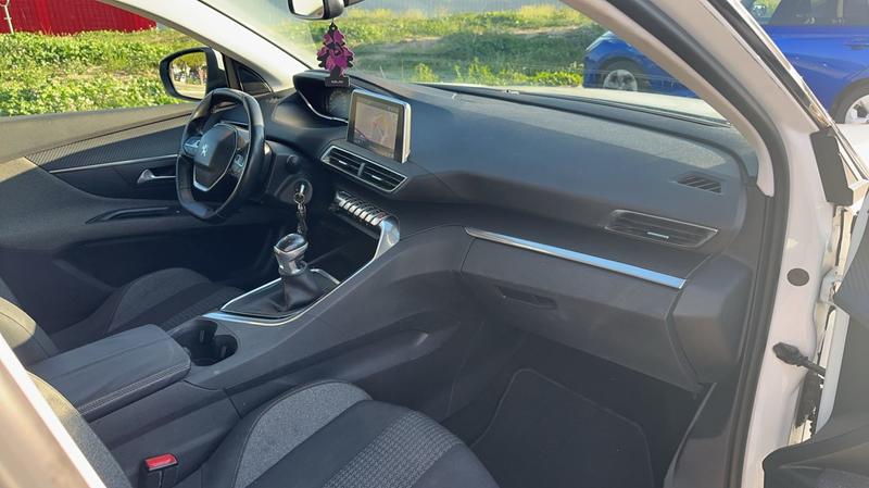 Peugeot 3008 II 1.6 BlueHDi 120 Allure