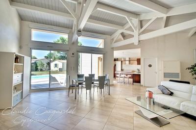 Maison - 152 m² - 7 pièces