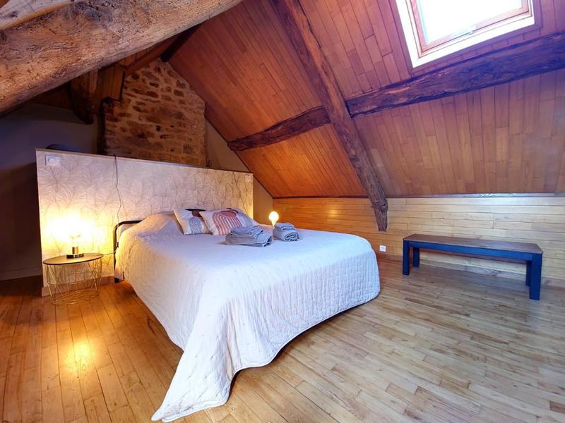 Maison - 285 m² - 10 pièces