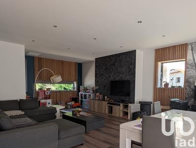 Maison - 182 m² - 6 pièces