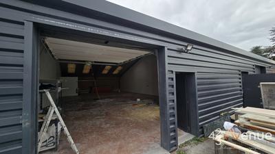 Local d'activités - 220 m²