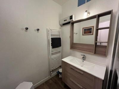 Local commercial - 359 m² - 1 pièce