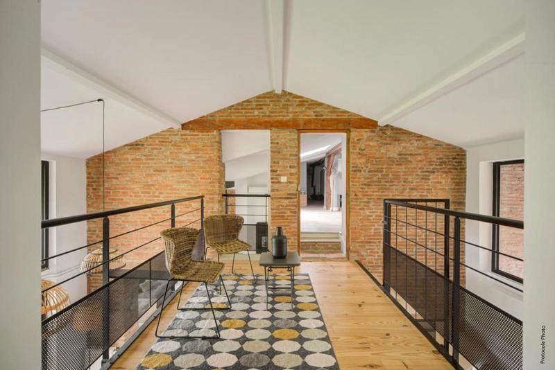 Maison - 220 m² - 7 pièces