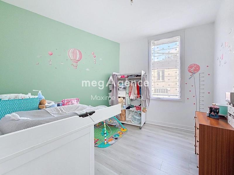 Maison - 93 m² - 5 pièces