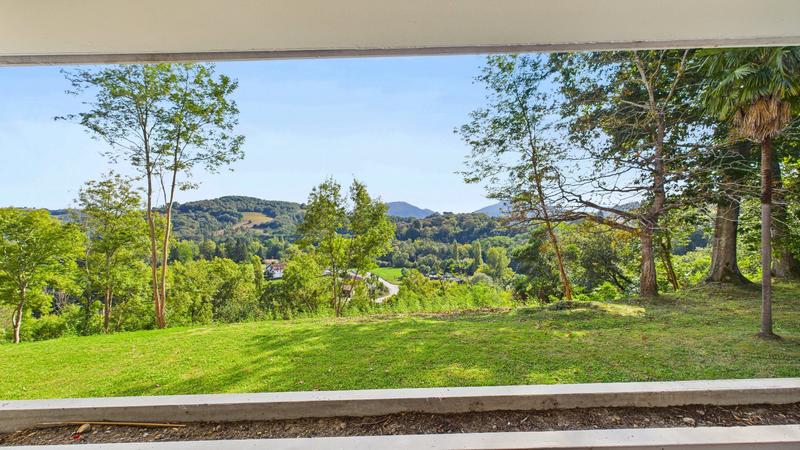 Appartement - 64 m² - 2 pièces