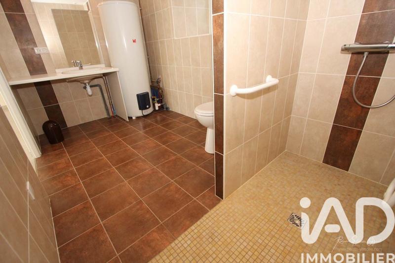 Maison - 251 m² - 13 pièces