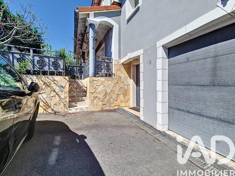 Maison - 163 m² - 5 pièces