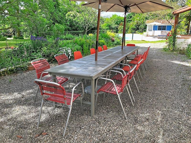 Maison - 420 m² - 12 pièces