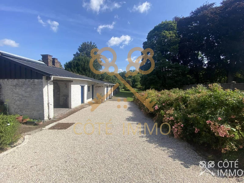 Maison - 200 m² - 9 pièces