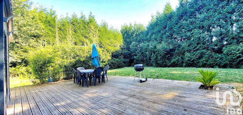 Maison - 137 m² - 9 pièces