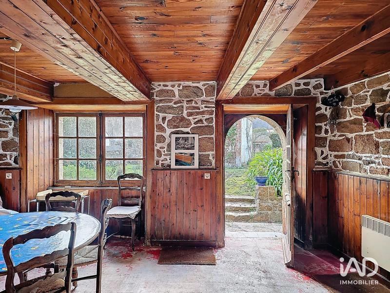 Maison - 208 m² - 9 pièces