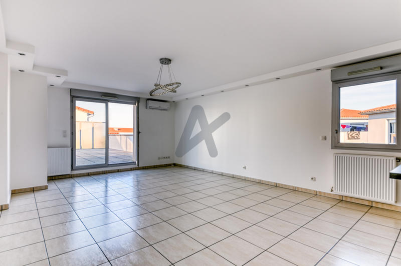 Appartement - 102 m² - 5 pièces