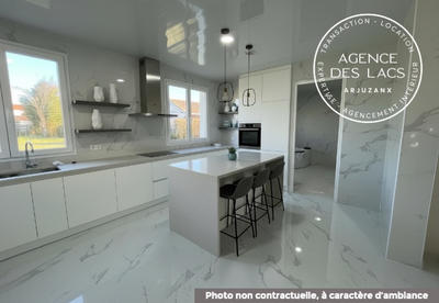 Maison - 140 m² - 6 pièces