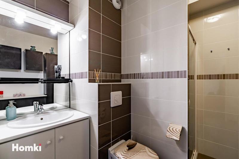 Appartement - 98 m² - 5 pièces