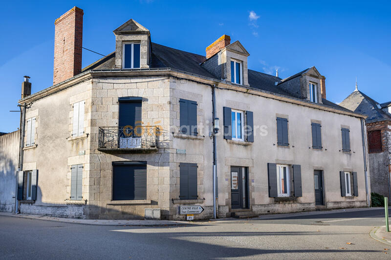 Maison - 360 m² - 10 pièces