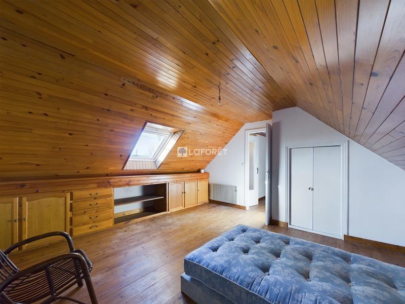 Maison - 144 m² - 8 pièces