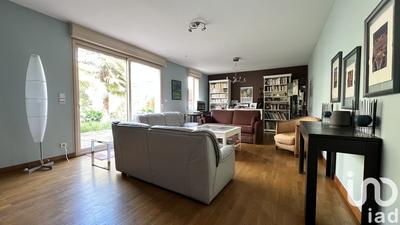 Maison - 264 m² - 11 pièces