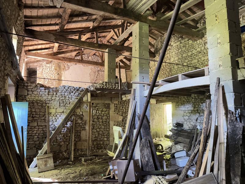 Maison - 200 m² - 3 pièces