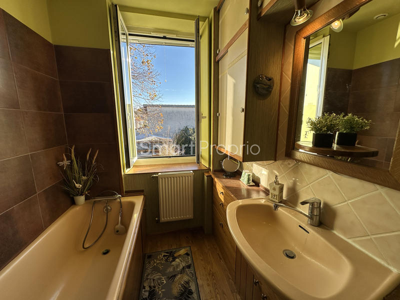 Maison - 192 m² - 6 pièces