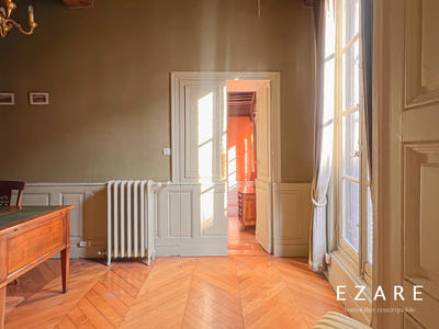 Appartement - 215 m² - 8 pièces