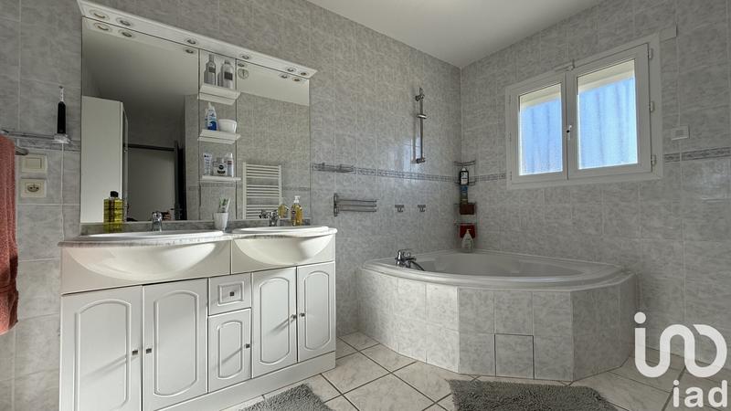 Maison - 159 m² - 6 pièces