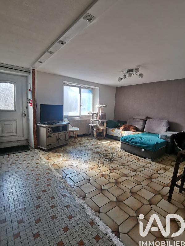 Maison - 92 m² - 5 pièces